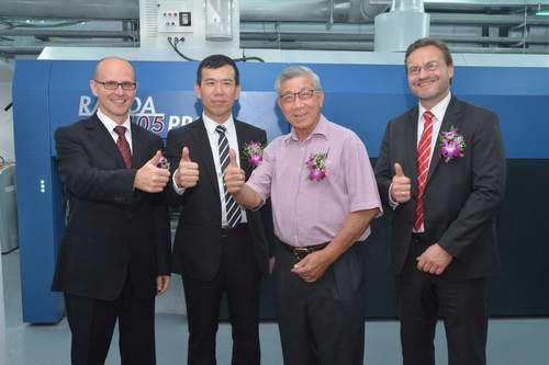 1446772196247477.jpg 13.jpg